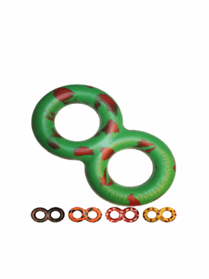 Breng spel en interactie naar een hoger niveau met de Goughnuts Gekleurde Tug – Maat M, het ultieme speeltje voor middelgrote honden die van trekken, spelen en samen plezier hebben houden! Ontwikkeld met de bekende Goughnuts-kwaliteit en levenslange garantie, is dit hoogwaardige hondenspeelgoed ideaal voor actieve speelrondes met jouw viervoeter. Waarom Goughnuts Tug zo bijzonder? De Goughnuts Tug heeft een slimme dubbele ring-design dat perfect is voor interactief trekken en samen spelen. Door de stevige handvaten kunnen hond en baasje makkelijk grip houden, wat zorgt voor leuke speelsessies zonder risico op letsel aan handen of tanden. Het speelgoed is gemaakt van duurzaam, natuurlijk rubber, ontworpen om lang mee te gaan en bestand tegen stevig spel. ✔ Perfect voor trosrijp trekken & interactief spel ✔ Gemaakt van duurzaam, stevig rubber ✔ Maat M: ideaal voor middelgrote honden (tot circa 20–30 kg) ✔ Gekleurde uitvoering voor extra speelsheid ✔ Levenslange garantie — kapot? Wij vervangen het! Speels, veilig & duurzaam De Goughnuts Tug is ontworpen om samen mee te spelen — trekken, gooien, rollend apporteren — maar niet als permanent kauwspeeltje. Deze Tug stimuleert beweging, versterkt de band tussen jou en je hond en helpt verveling voorkomen. Dankzij het hoogwaardige materiaal is hij eenvoudig schoon te maken met warm water na een dag vol plezier. Voor wie is deze Tug geschikt? ✔ Middelgrote honden die van spelen en bewegen houden ✔ Eigenaars die interactief speelgoed willen dat lang meegaat ✔ Honden die niet zomaar kapot te krijgen zijn met gemiddeld spel Laat je hond genieten van uitdagend, interactief spel met de Goughnuts Gekleurde Tug Maat M — het duurzame speeltje dat lang meegaat en zorgt voor uren plezier!